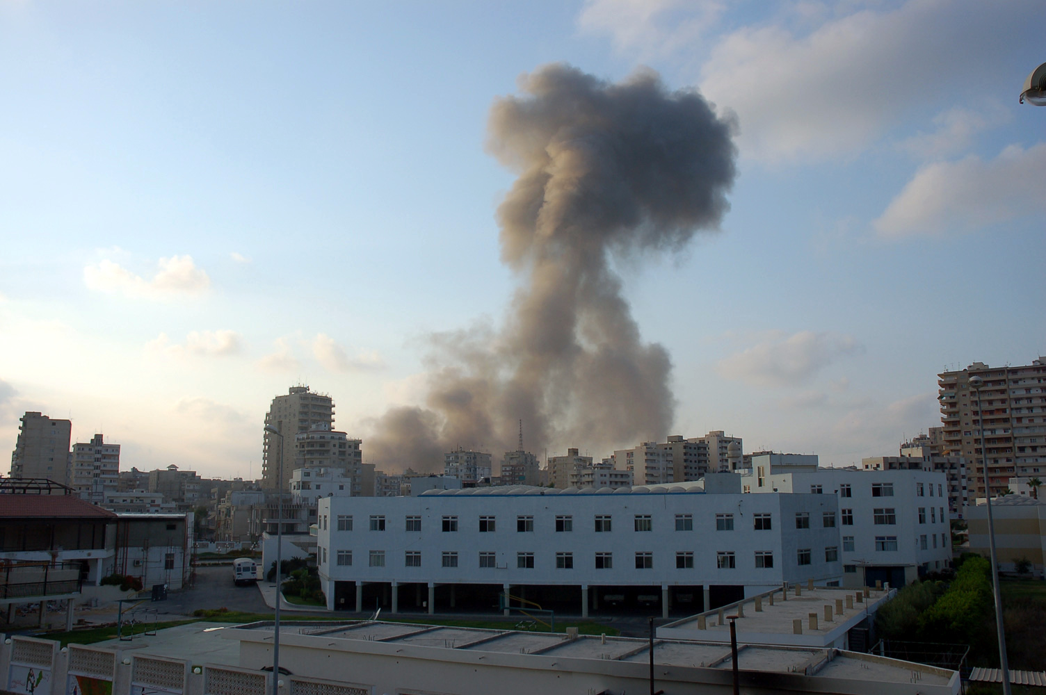 Masser. Bombing of Lebanon. July 2006 [Bombardeo de Líbano. Julio, 2006]