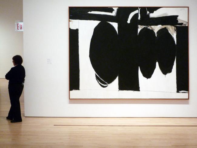 Elegía a la República Española nº 57, 1957–1960, ubicado en el San Francisco Museum of Modern Art. Imagen cortesía de Steven Zucker, via Flickr (CC BY-NC-SA 2.0)