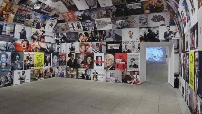 Vista de la exposición <em>Daniel G. Andújar. Sistema operativo</em>, 2015. Museo Reina Sofía