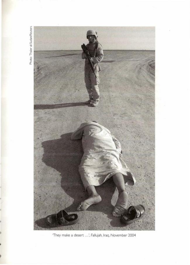 RETORT, <em>Afflicted Powers: Capital and Spectacle in a New Age of War</em> [Poderes afligidos. Capital y espectáculo en una nueva edad de guerra], Londres y Nueva York, Verso, 2005