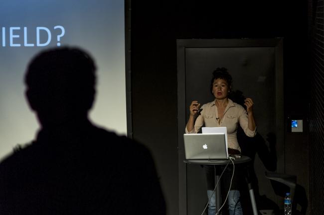 Hito Steyerl, <em>Is the Museum a battlefield?</em> [¿Es el museo un campo de batalla?, 2013]. Conferencia, 13ª Bienal de Estambul