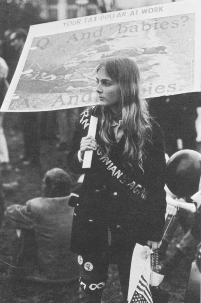 Terrill Brumback, <em>Manifestante contra la guerra de Vietnam</em>, Washington D. C., primavera, 1970