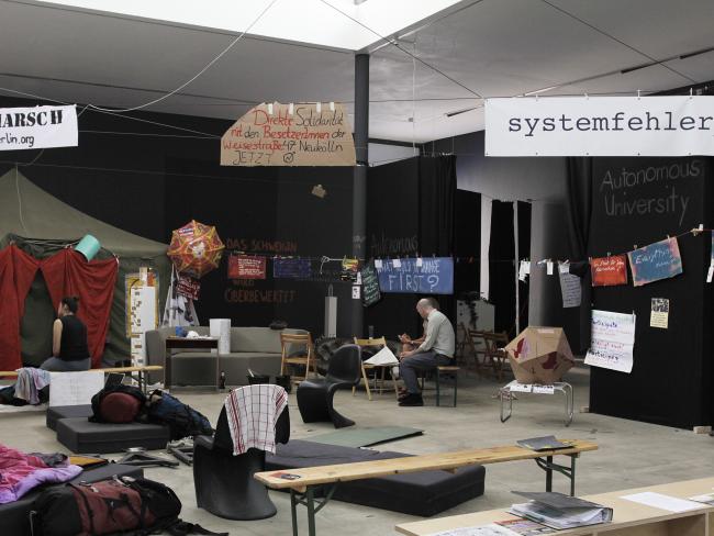 Indignadxs/Occupy, <em>Occupy Biennale</em> [Ocupar la bienal], 7ª Bienal de Arte Contemporáneo de Berlín, 27 de abril-1 de julio, 2012. Fotografía: Marta Gornicka