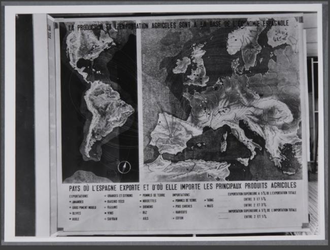 Exposition: panneau sur les exportations agricoles