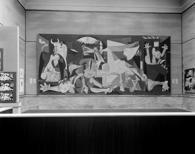 EN Vistas de Guernica expuesto en el Cleveland Museum of Art