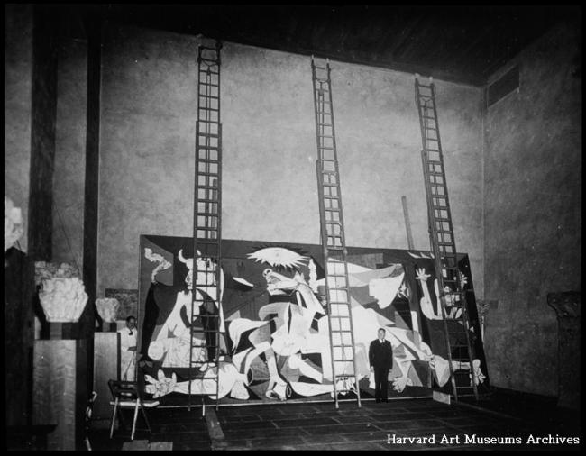 Vistas de Guernica expuesto en el Fogg Art Museum de la Universidad de Harvard