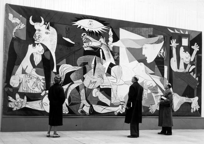Instalación de Guernica en el Haus der Kunst