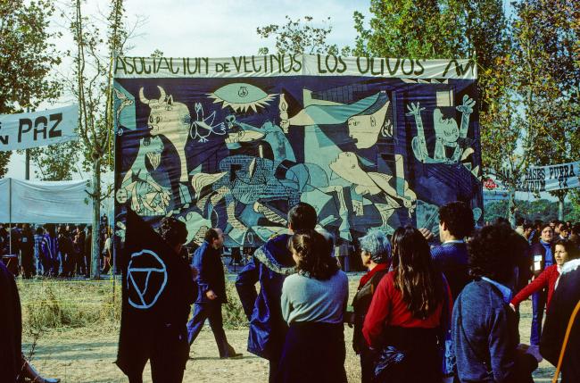 Protesta de la asociación de vecinos Los olivos