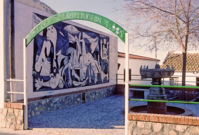 Mural en la Plaza de la Constitución de Fuentecarreteros