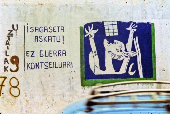 Pintada pidiendo la excarcelación de Fernando Sagaseta