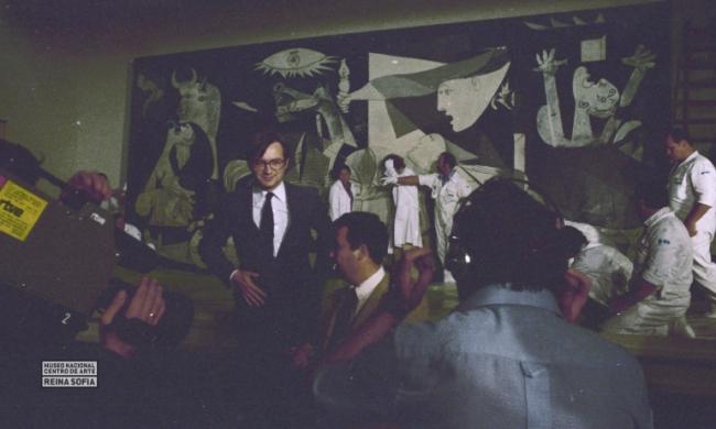 Guernica arrives in Madrid