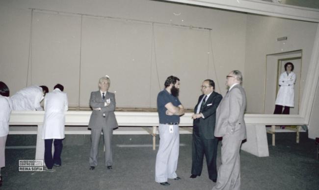 Guernica arrives in Madrid