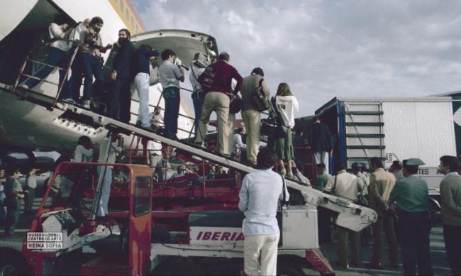 Guernica arrives in Madrid