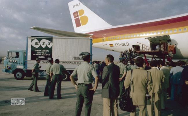 Guernica arrives in Madrid