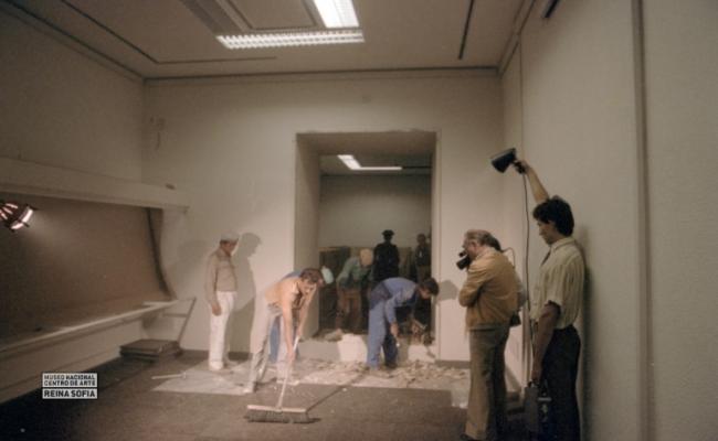 Guernica arrives in Madrid