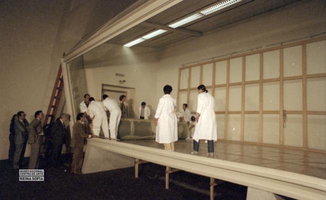 Guernica arrives in Madrid