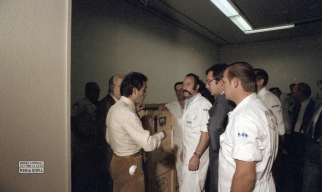 Guernica arrives in Madrid