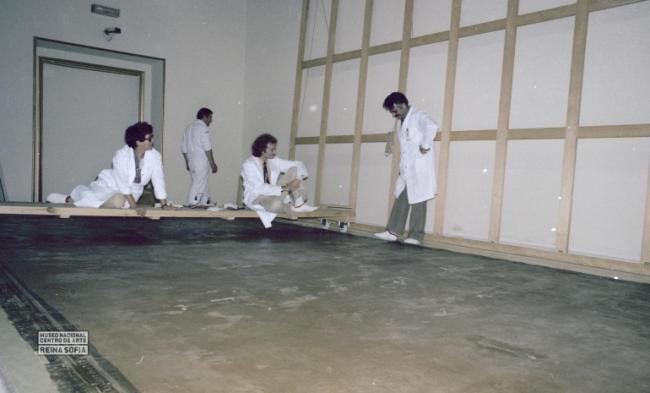 Guernica arrives in Madrid