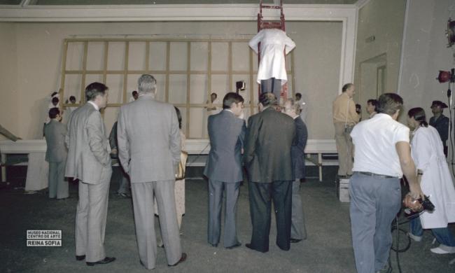 Guernica arrives in Madrid