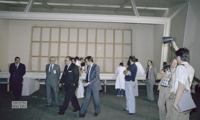 Guernica arrives in Madrid