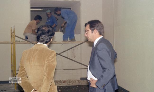 Guernica arrives in Madrid