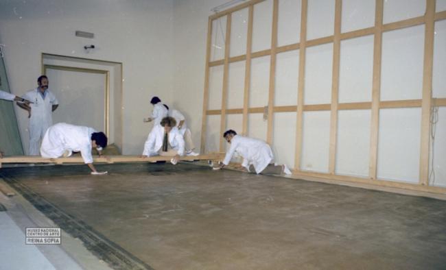 Guernica arrives in Madrid