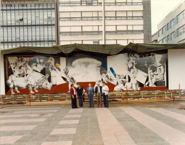 EN Mural de Guernica en el Ferrol