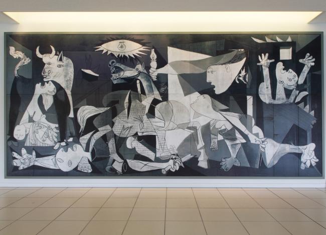 Réplica de Guernica en cerámica del Museo de Arte Otsuka de Tokio
