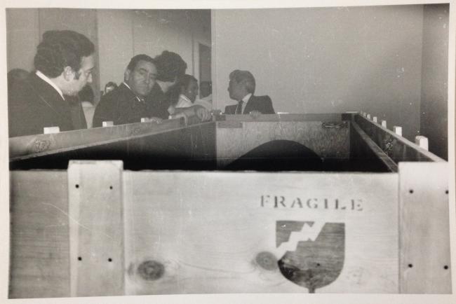 Montaje de Guernica en el Casón del Buen Retiro