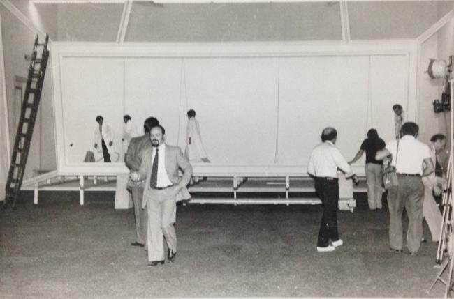 Montaje de Guernica en el Casón del Buen Retiro