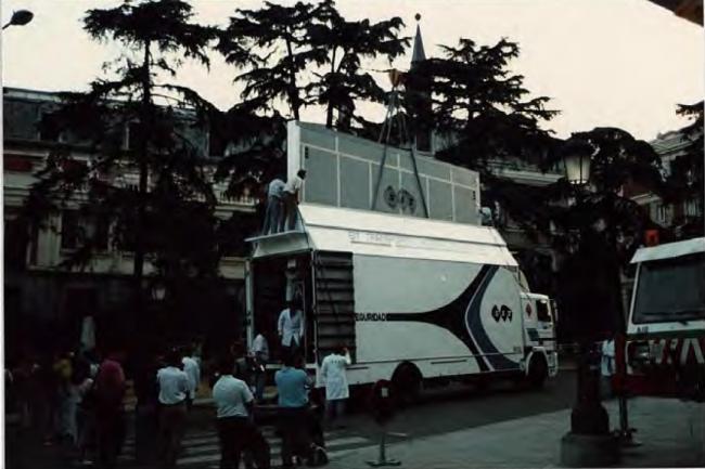 Guernica saliendo del Casón del Buen Retiro