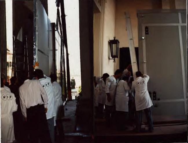 Guernica saliendo del Casón del Buen Retiro