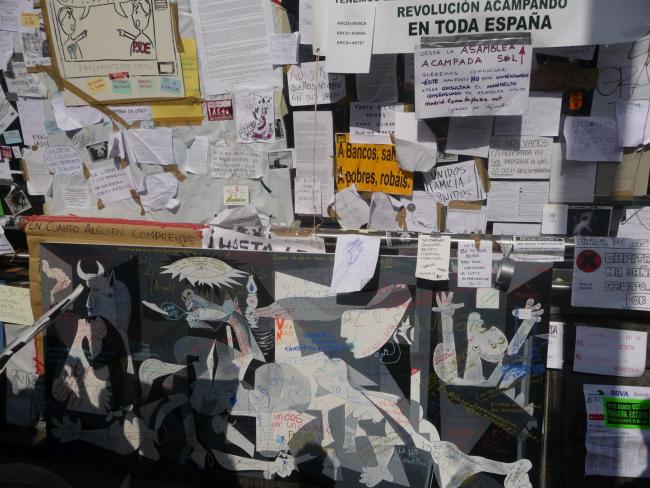 Replica of Guernica made by Fine Art students for 15 M demonstrations in Madrid