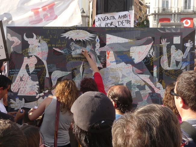 Replica of Guernica made by Fine Art students for 15 M demonstrations in Madrid