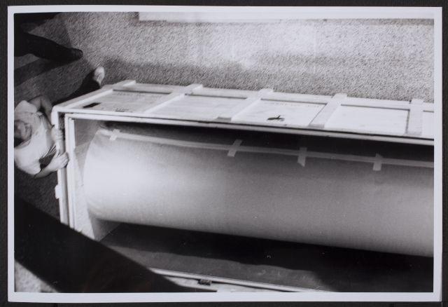 Fotografías del desmontaje de Guernica en el Museum of Modern Art de Nueva York para su posterior traslado a Madrid