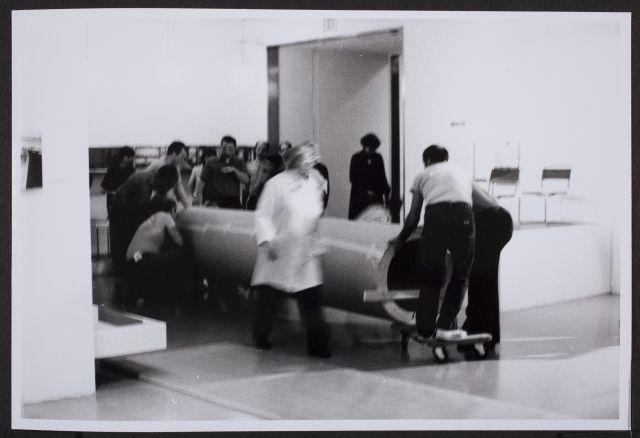 Fotografías del desmontaje de Guernica en el Museum of Modern Art de Nueva York para su posterior traslado a Madrid