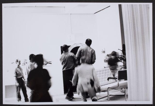 Fotografías del desmontaje de Guernica en el Museum of Modern Art de Nueva York para su posterior traslado a Madrid