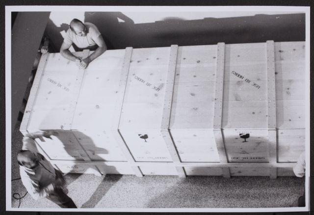 Fotografías del desmontaje de Guernica en el Museum of Modern Art de Nueva York para su posterior traslado a Madrid