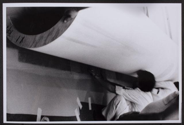 Fotografías del desmontaje de Guernica en el Museum of Modern Art de Nueva York para su posterior traslado a Madrid