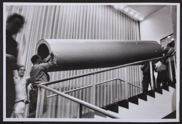 Fotografías del desmontaje de Guernica en el Museum of Modern Art de Nueva York para su posterior traslado a Madrid