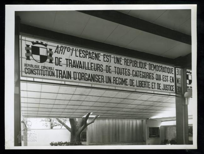 Albert Lebrun, Presidente de la República de Francia, visita el Pabellón Español 