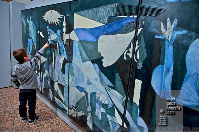 Exhibition Guernica espitirual, de Félix Orgaz Botejara, en el Centro de Desarrollo Sociocultural de la Fundación Germán Sánchez Ruipérez