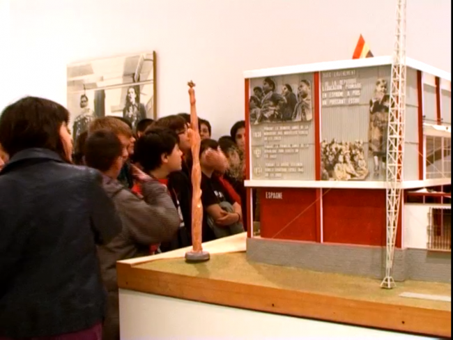 143 353 (los ojos no quieren estar siempre cerrados)