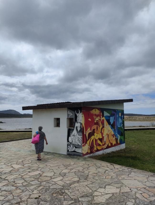 Graffiti de Guernica en Valdoviño
