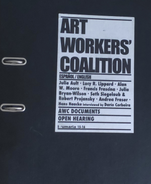 Portada de <em>Art Workers’ Coalition</em>, Madrid, Brumaria, 2010