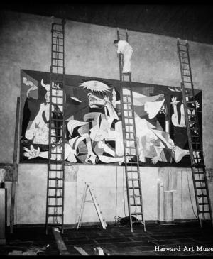 Vistas de Guernica expuesto en el Fogg Art Museum de la Universidad de Harvard