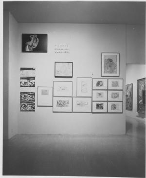 Vista de la instalación de la exposición «Painting and Sculpture from the Museum Collection» de la serie «Art in a Changing World: 1884-1964»