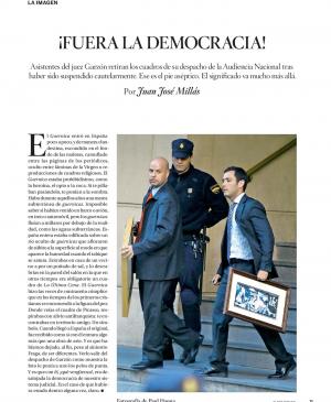 ¡Fuera la democracia!