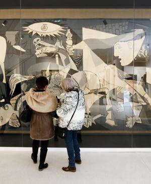 Réplica de Guernica en tapiz en el Unterlinden Museum de Colmar, Francia