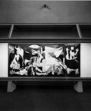 Montaje final de la sala en el Casón del Buen Retiro